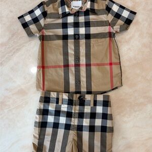 Burberry baby boy shortsleeves and shorts set 18M